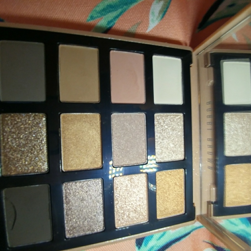 💥SALE💥 BOBBI BROWN NUDE DRAMA